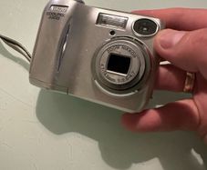 Nikon Coolpix 2200