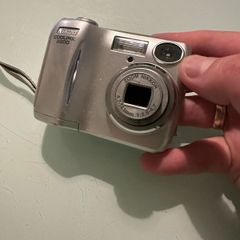 Nikon Coolpix 2200