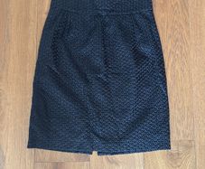 Hoss Intropia black embroidered pencil skirt size 8