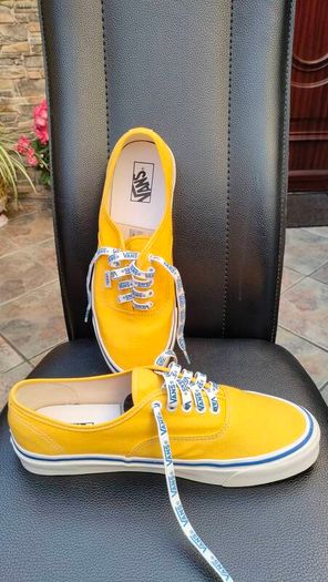 Vans Anaheim Factory Authentic 44dx Deck - Yellow  Perfect Condition Like New Size 10.5