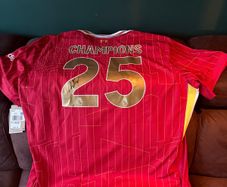 Arne Slot signed Liverpool jersey