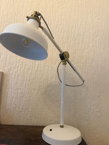 desk lamp