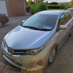Toyota Auris 2013
