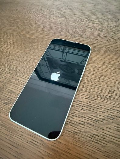 iPhone 16E - 128GB - White