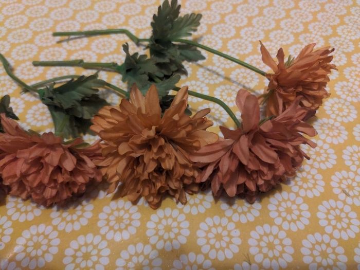 Artificial flowers