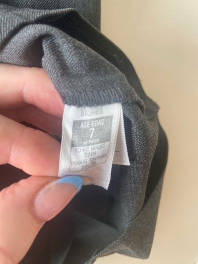 Dunnes grey skirt (age 7)