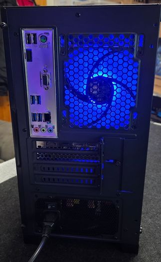 Cheap BOMB i5-12 Gen RTX 3060 Ti Gaming PC