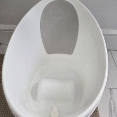 Shnuggle baby bath