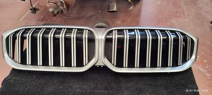Genuine BMW G30/G31 LCI Front Kidney Grille with Active Air Flaps