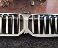 Genuine BMW G30/G31 LCI Front Kidney Grille with Active Air Flaps
