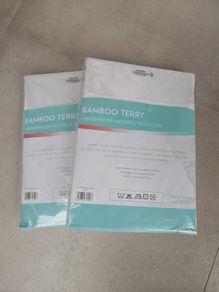 mattress protector x2