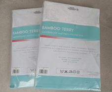 mattress protector x2