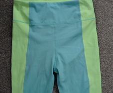 New.kids swim shorts.size 26"