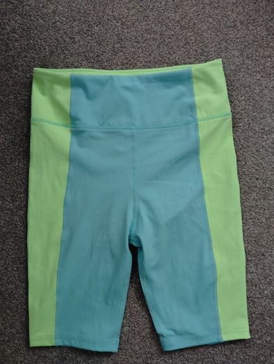 New.kids swim shorts.size 26"