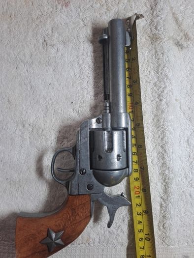 Colt 1873 Replica.