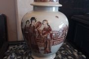 Large Ginger jar lidded