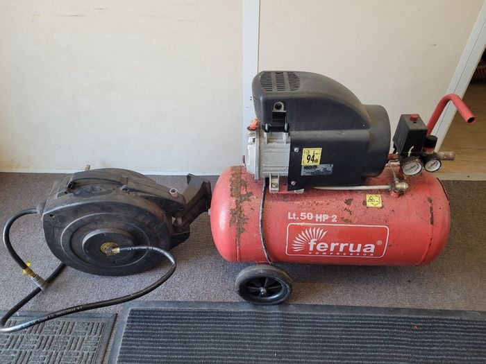 Air compressor