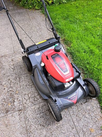Lawnmower