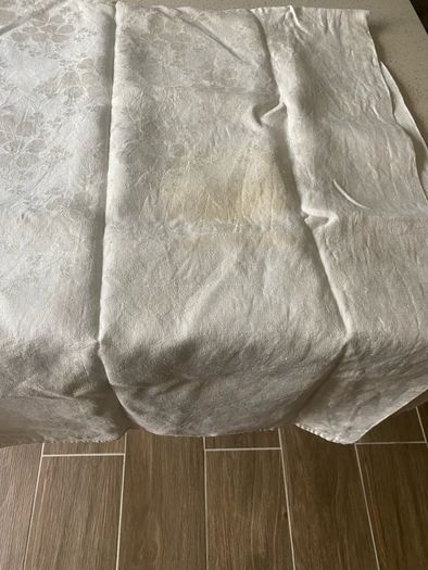 Linen table cloth