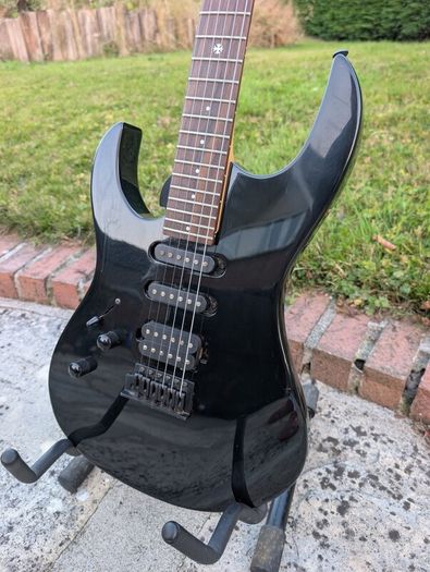 LAG Arkane 66 HSS Electric Guitar
