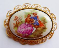 Vintage Medallion Medieval French Couple Courting Vintage Gold Brooch Pin