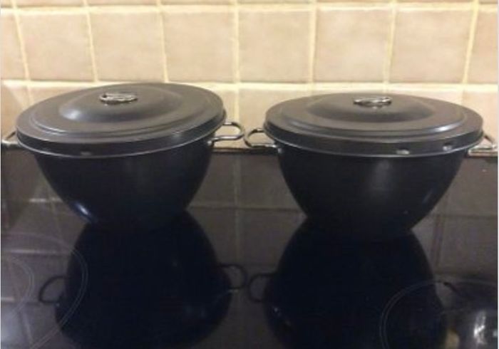 2 Steamer Pudding Bowls With Lids