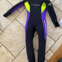 wetsuit