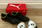 Boys Puma football shoes size uk 1