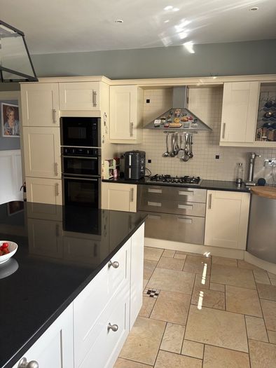 Fitted Kitchen reduced