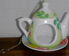 Gorgeous BIRD FEEDER on chain 15 euro