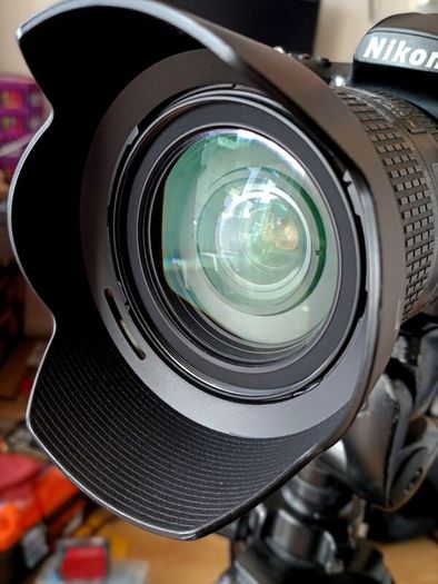 Nikon D750 + 24-120mm f/4 VR + SB-700 Complete Kit