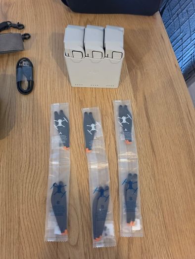DJI Mini 4 Pro Fly More Combo | RC 2 | 3 Batteries | Hard Case | Only 9 Flight Hours