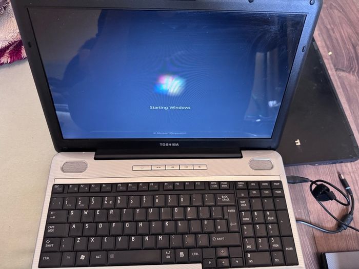 19 laptops for parts or repair