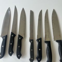 kitchen knives