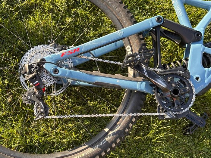 mountain bike specialised demo expert