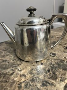 Elkington silver plated teapot