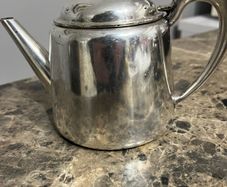 Elkington silver plated teapot