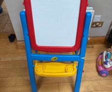 kids black/white board