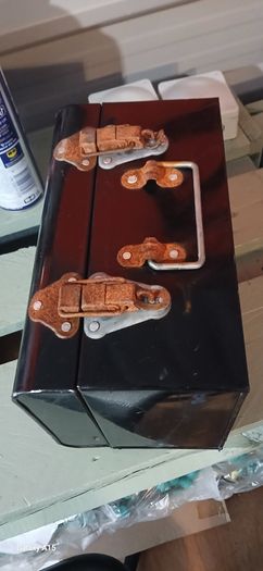 vintage tin box