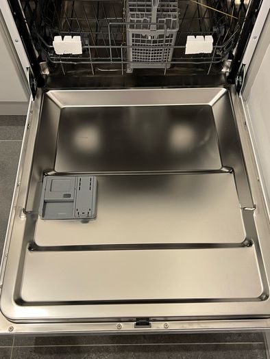 Brand New Nordmende 60cm Freestanding Standard Dishwasher | DW642WH
