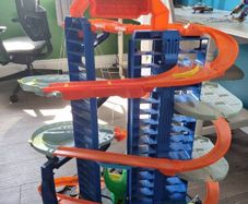 Hot Wheels ultimate garage