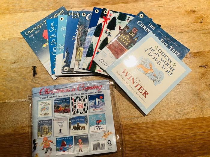 Christmas Is Coming - 10 Kids Christmas & Winter Storybooks - Walker Books