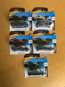 hot wheels F1 basic 1-5