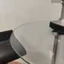 Glass round table with swivel chair Image 3