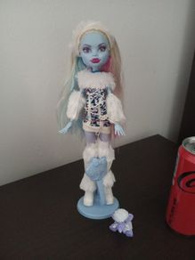 abbey abombable G1 complete outfit and pet