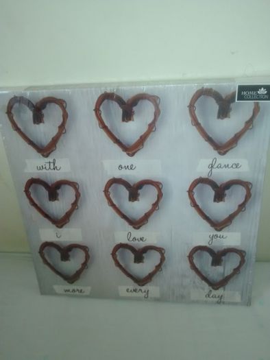 PRICE REDUCED TO SELL!! Brand New 'Home Collection' Decoration