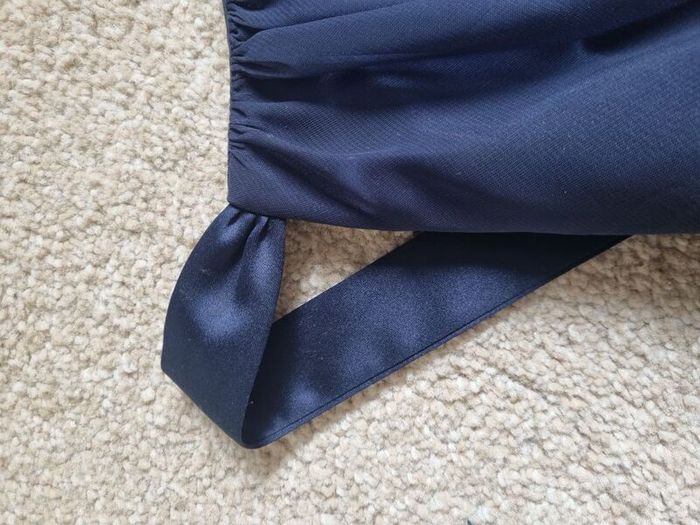 2 navy blue bridesmaid dresses