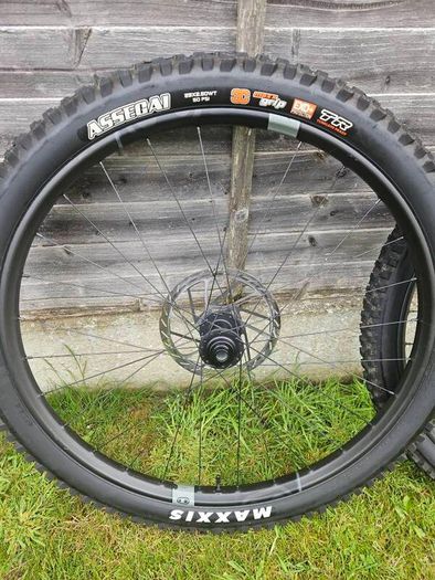 crankbrothers synthesis enduro carbon wheelset