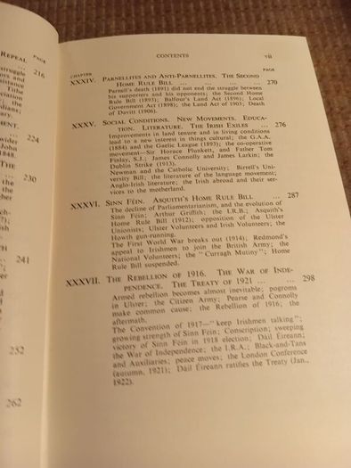 Rare Find A Basic History of Ireland. From the Earliest Times to 1922. M. Breathnach. Vintage.