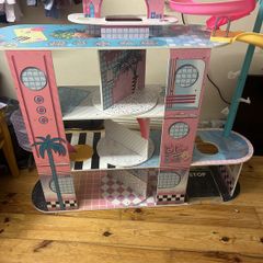 LOL dolls house